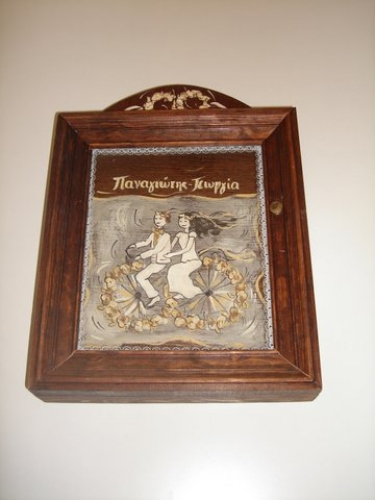 Hand-painted Wreath Box